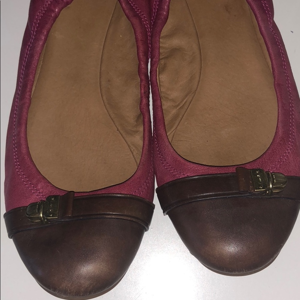 Coach flats